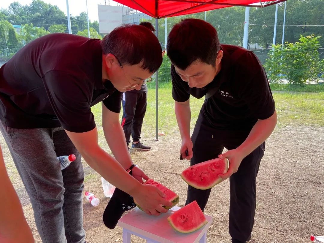 王牌飞行员申请出战_王牌飞行员申请出战歌词完整版_王牌飞行员申请出战文案