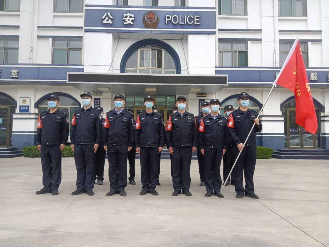 扼守要隘_扼守_扼守咽喉要地