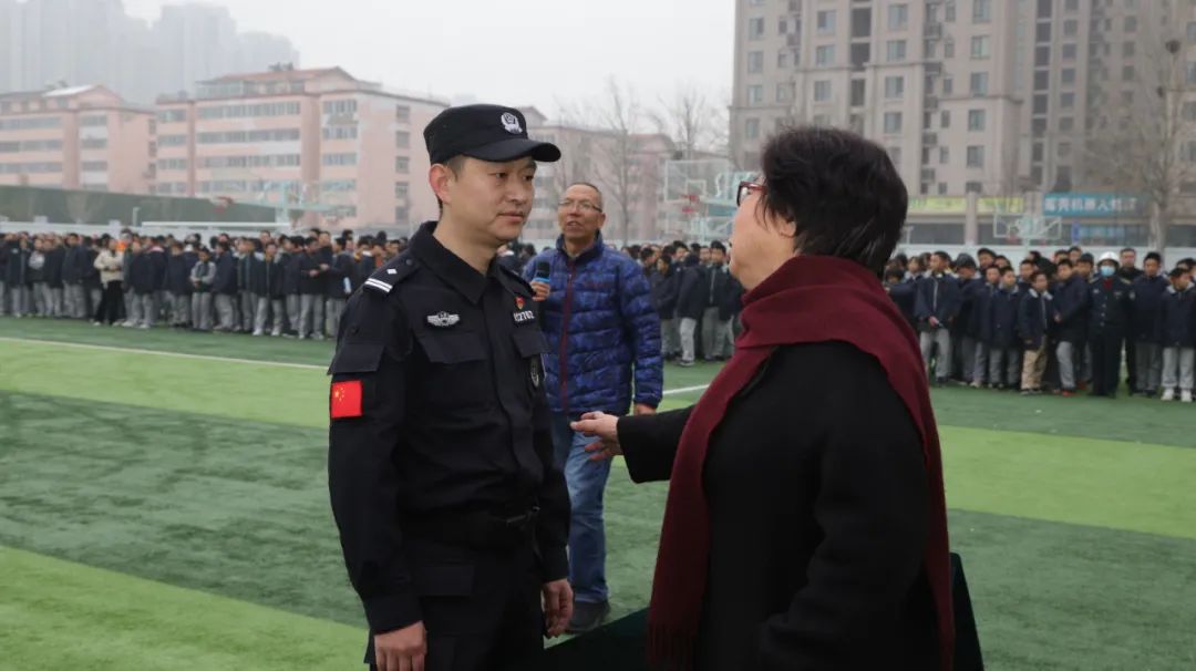 山西通宝育杰学校校歌歌词_山西通宝育杰学校_山西通宝育杰校服