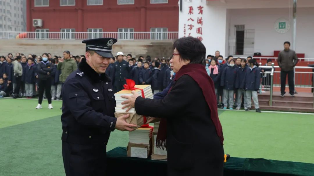 山西通宝育杰学校校歌歌词_山西通宝育杰校服_山西通宝育杰学校