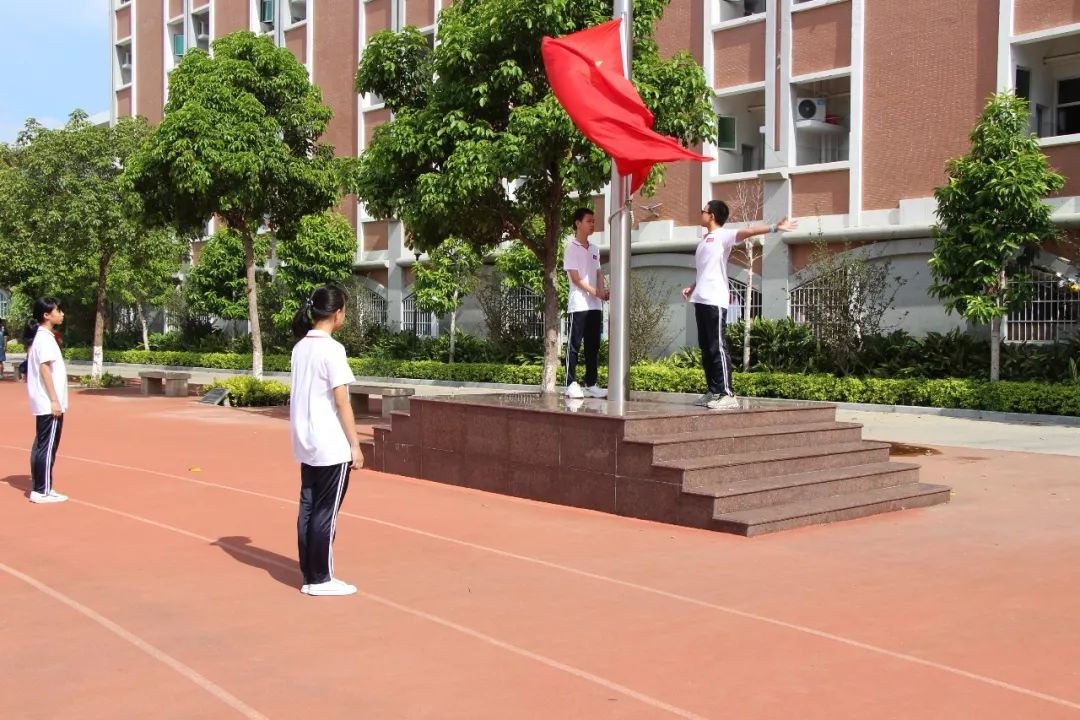 石狮华侨中学_石狮华侨中学地址在哪个镇_石狮市华侨中学是几级达标学校