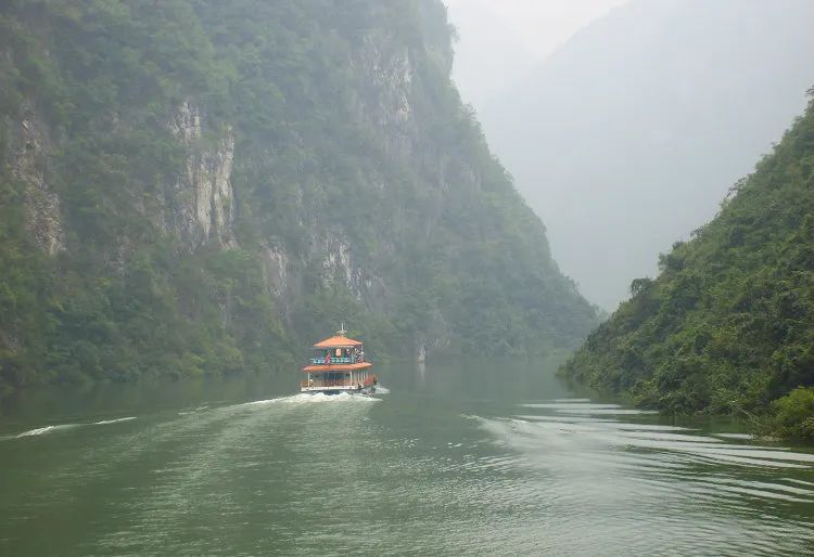 重庆到武汉三峡船票_三峡船票_三峡船票老年人优惠吗